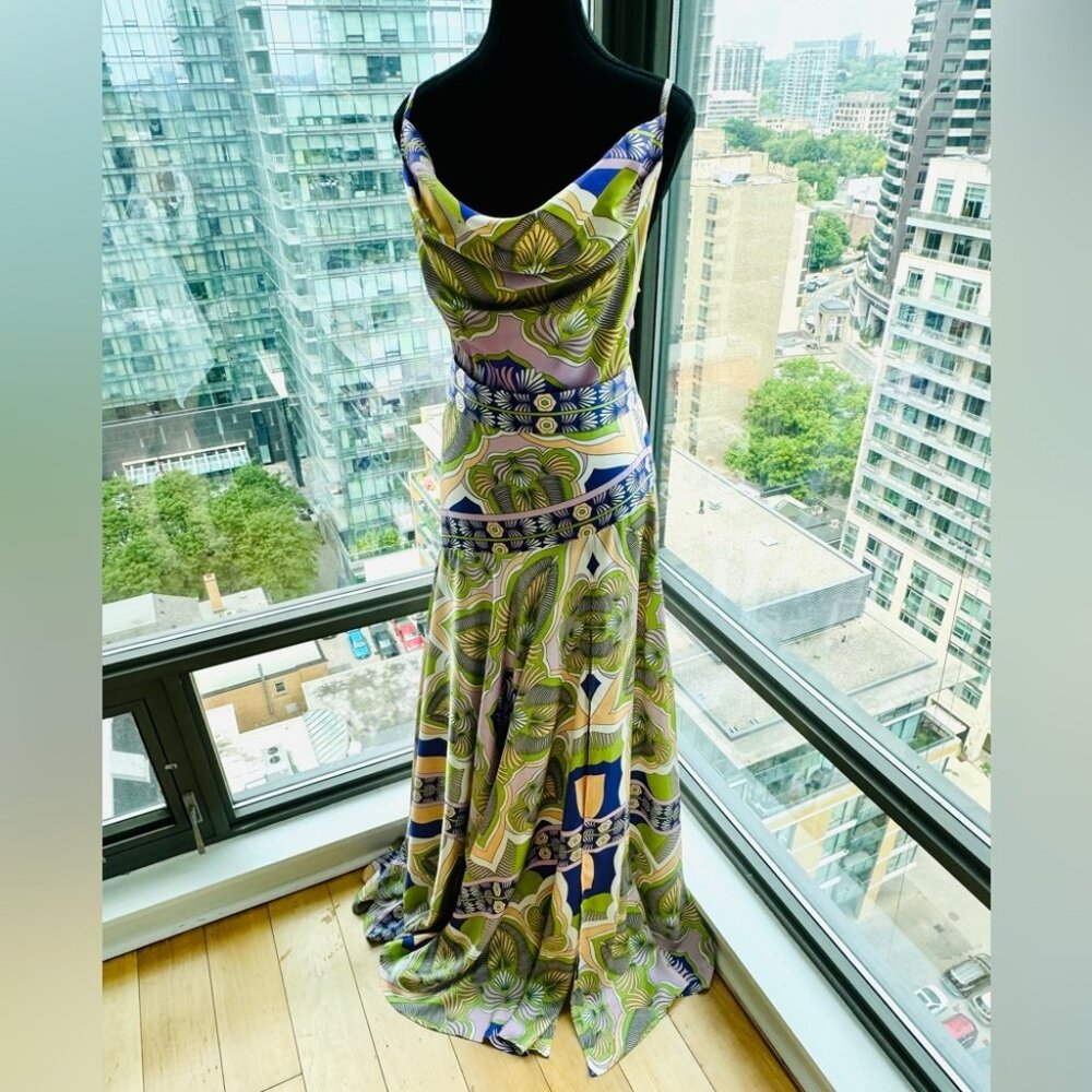 🆕 BRONX & BANCO 🧿 NWOT Leo Bali Gown - SIZE S - US 4 - Picture 3 of 16